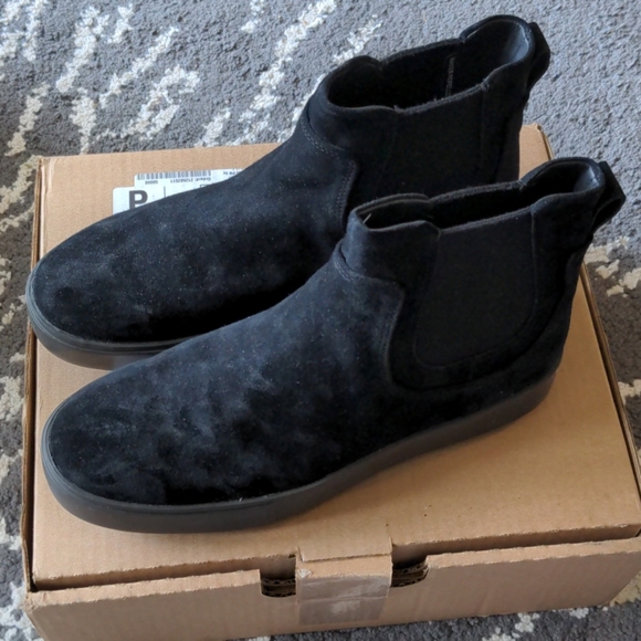 Vince lowell chelsea boots Clearance